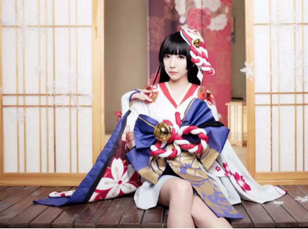 COSplay有哪些赚钱方式，直播收入、比赛收入等